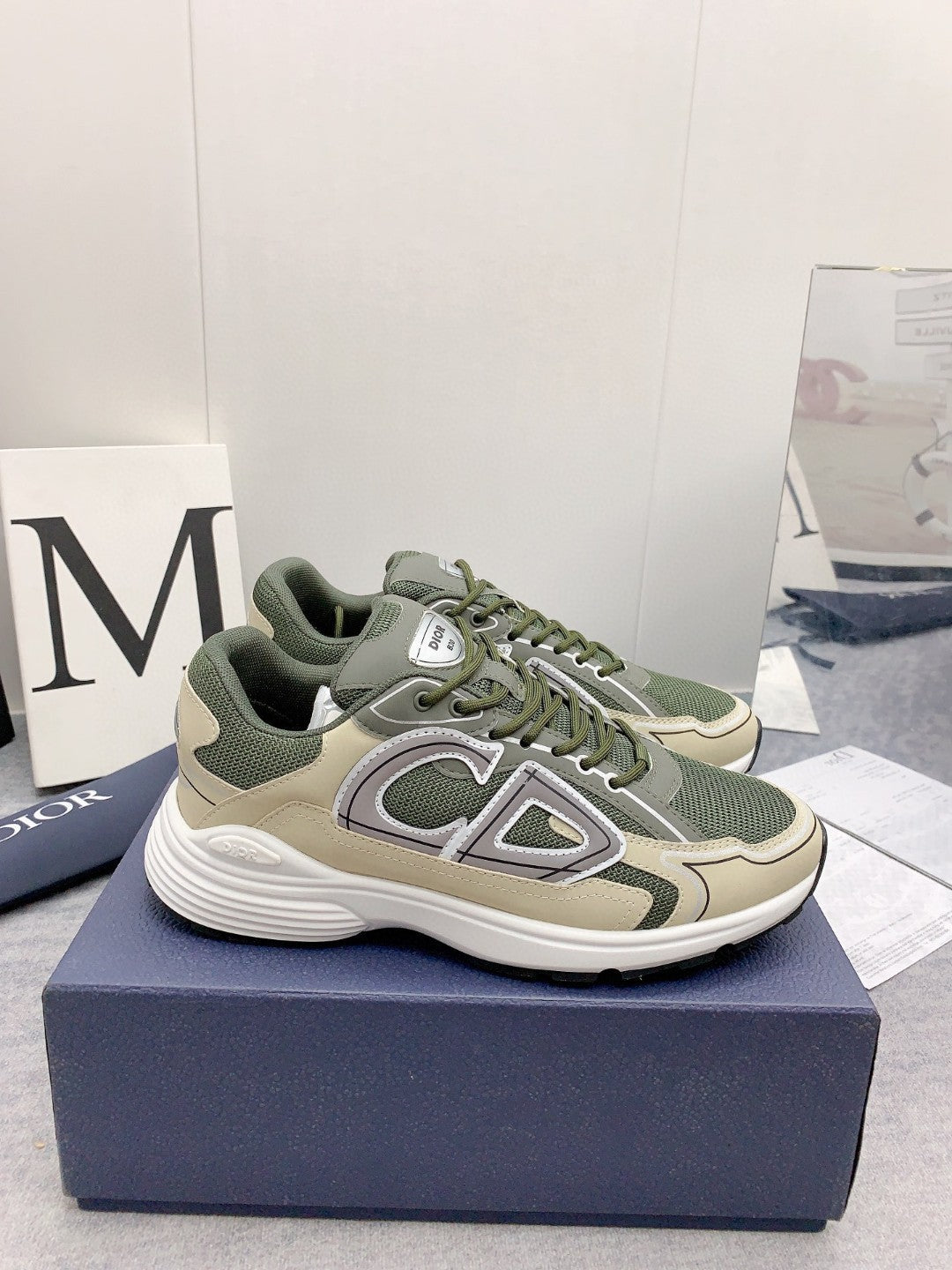 Dior B30 (15 variants)